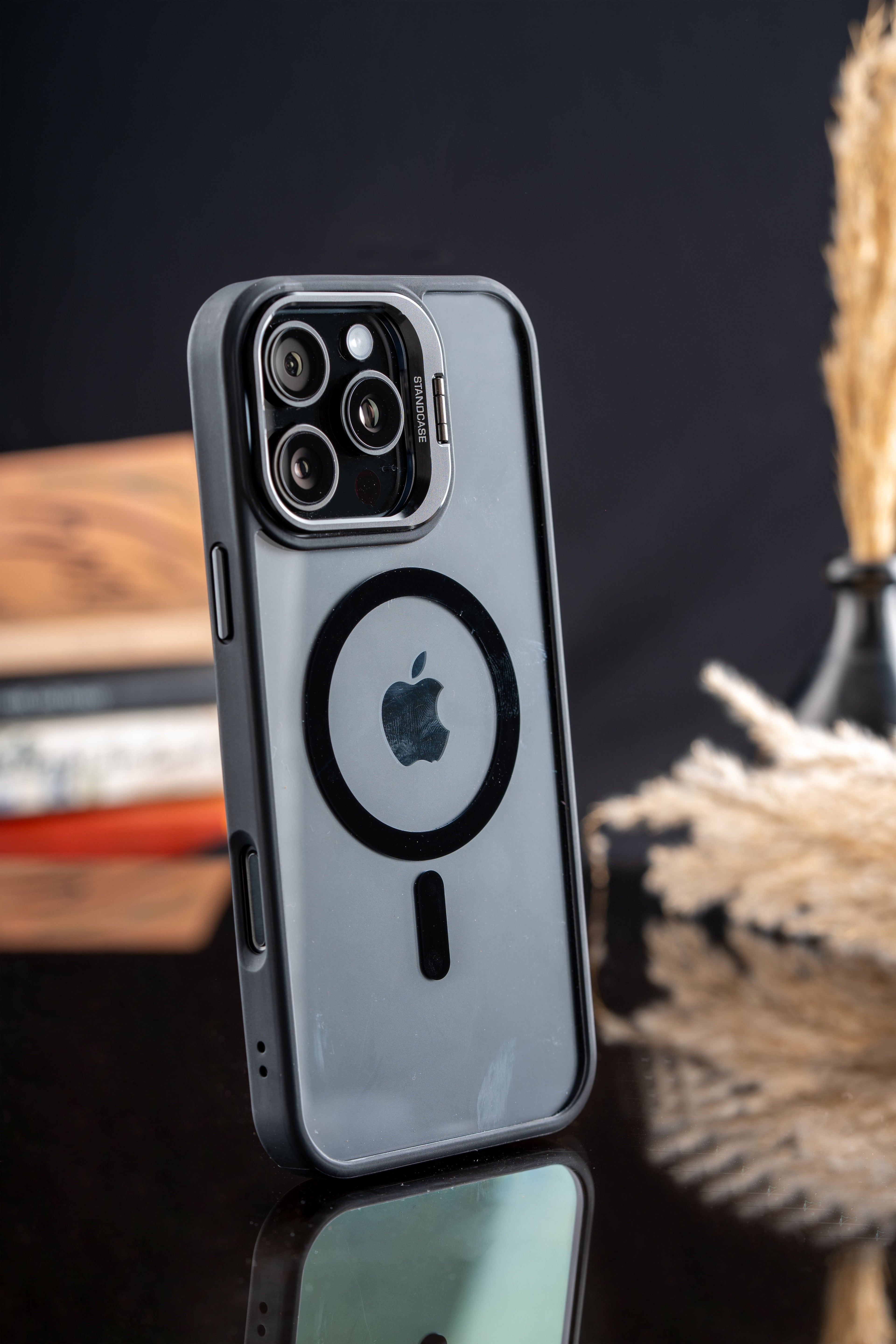 Metallic Camera Stand Case